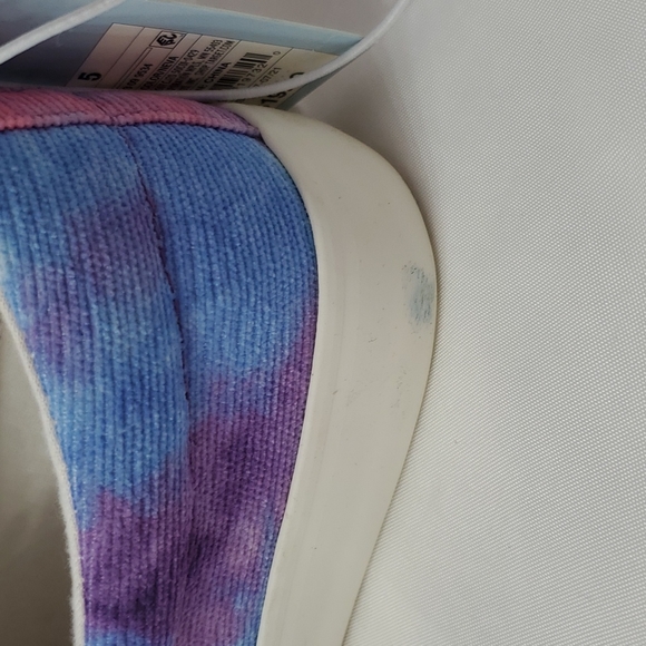 🎉$5 WITH PURCHASE🎉Cat & Jack Sneakers/Shoes, Size 5BB for Kids - Picture 7 of 9